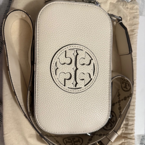 Tory Burch - Picture 5 of 6